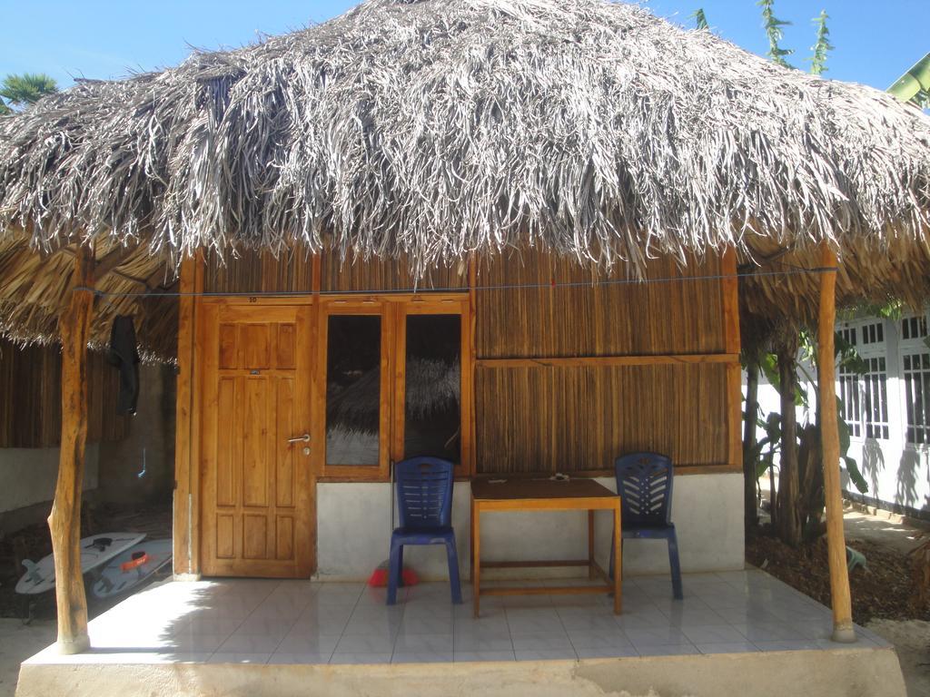 Ova Baluk Bungalow Nembrala Luaran gambar